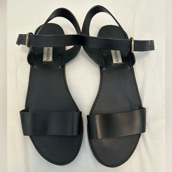 Steve Madden Black Sandals - Picture 1 of 3